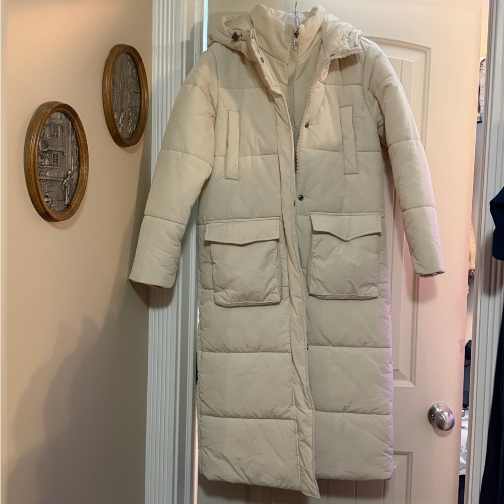 Calvin Klein Jeans Cream Puffer Jacket